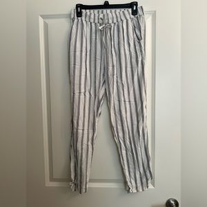 American eagle, light weight draw string pant